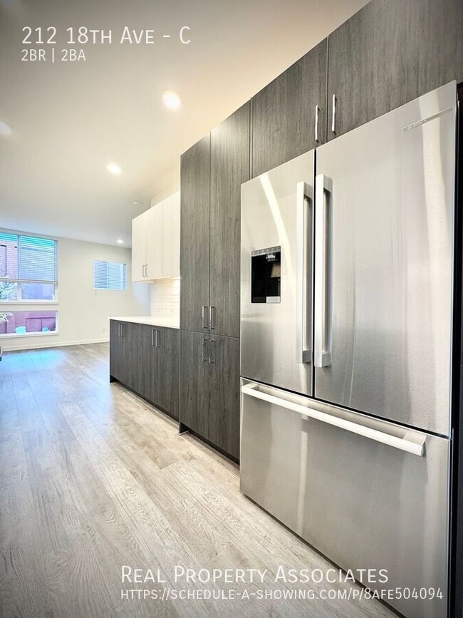 Building Photo - 212 18th Ave