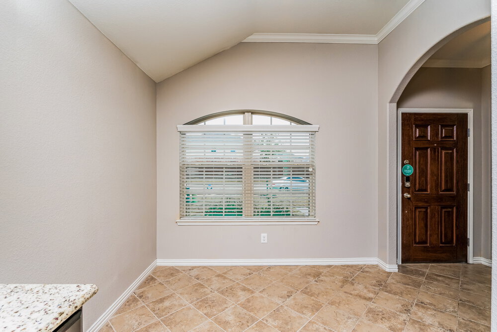 Building Photo - 413 Brahma St