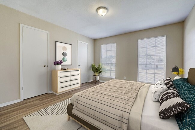 Building Photo - Spring Branch Townhome
