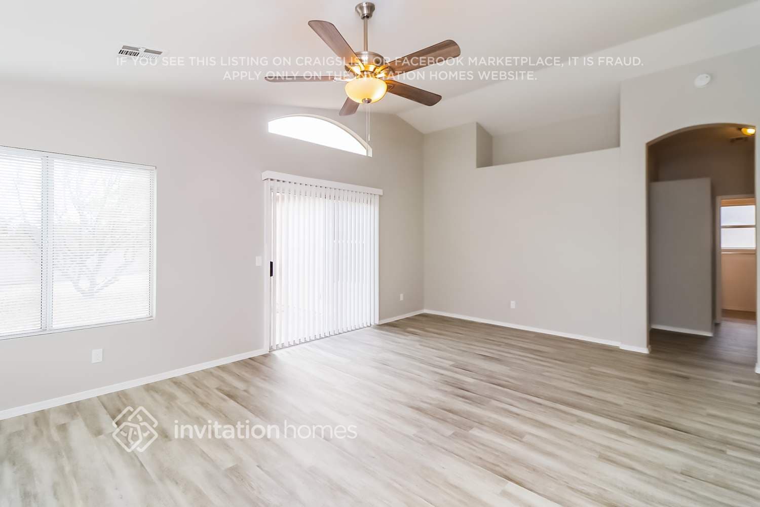 Building Photo - 7451 W Via Del Sol Dr