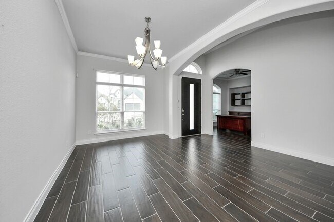 Building Photo - 28065 Woodland Bend Way