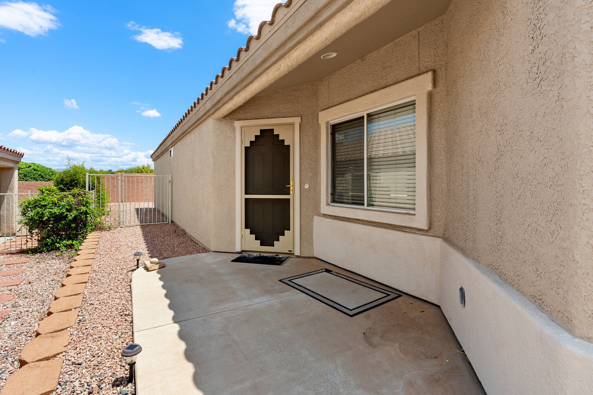 Entryway - 5044 E Cedar Creek Dr