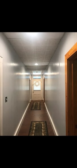 Building Photo - 1845 Perkiomenville Rd