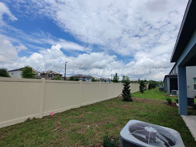 Building Photo - 9665 Ashworth Pl