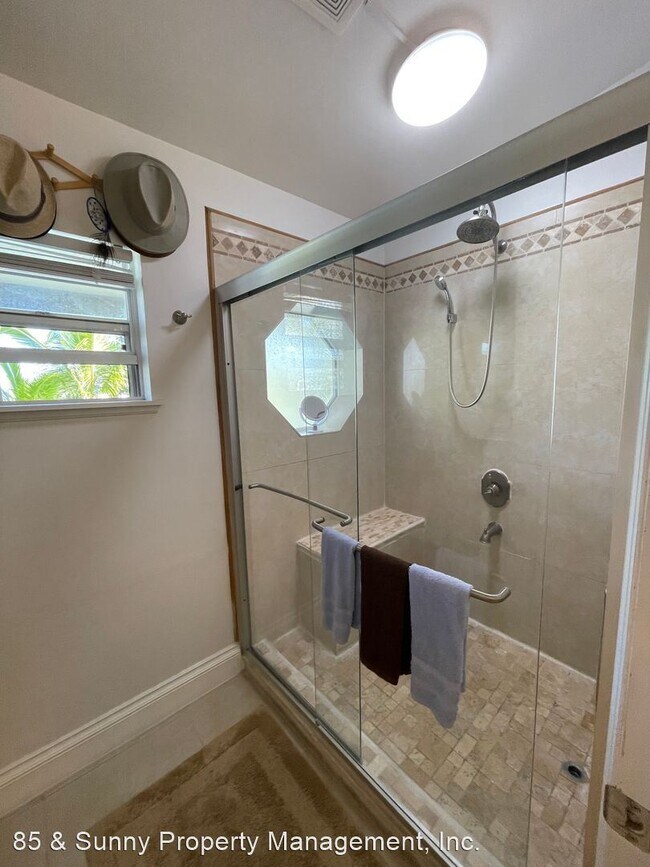 Building Photo - 4 br, 2 bath House - 2502 Reflections Place