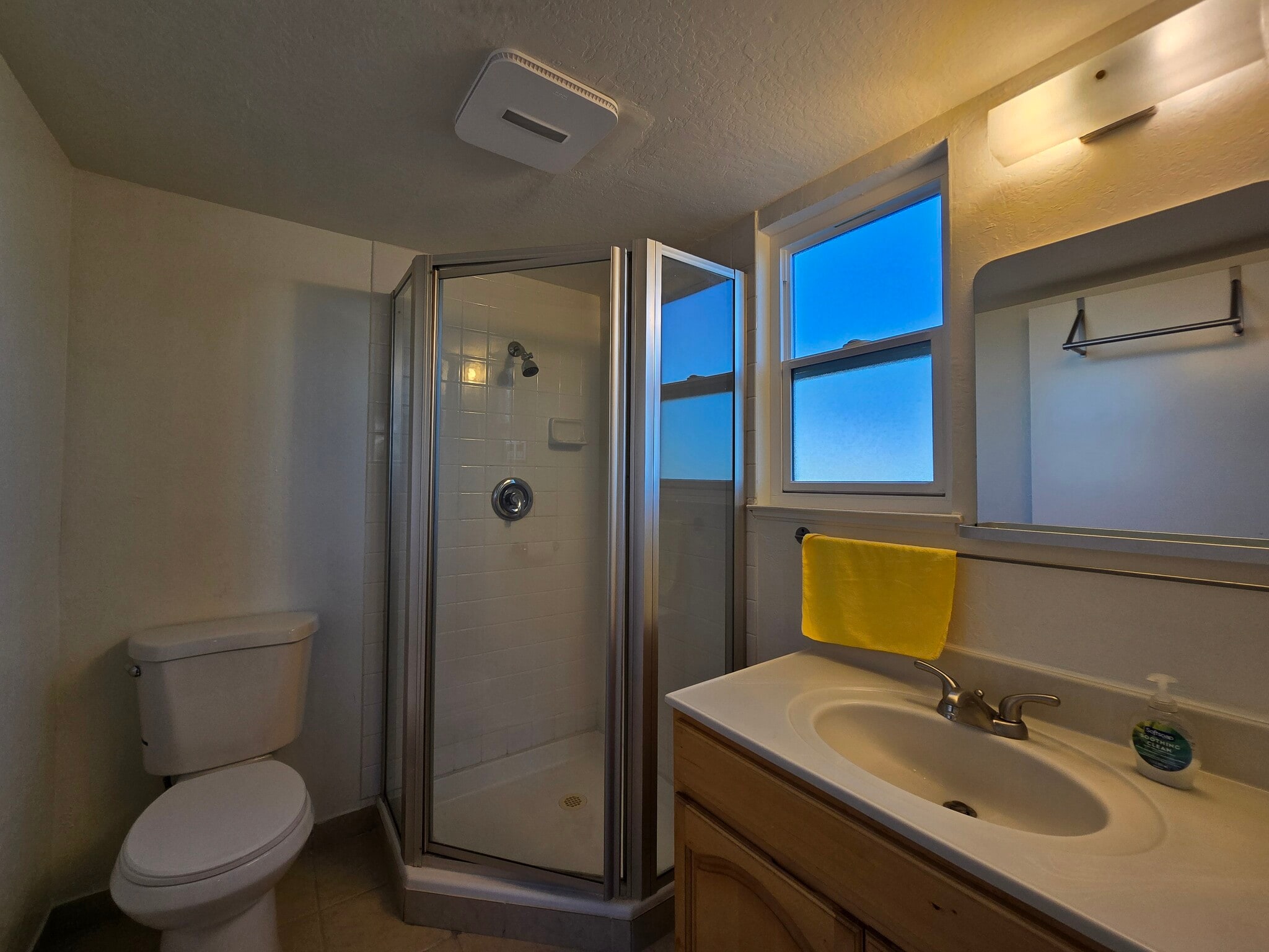 Building Photo - 14583 Doolittle Dr