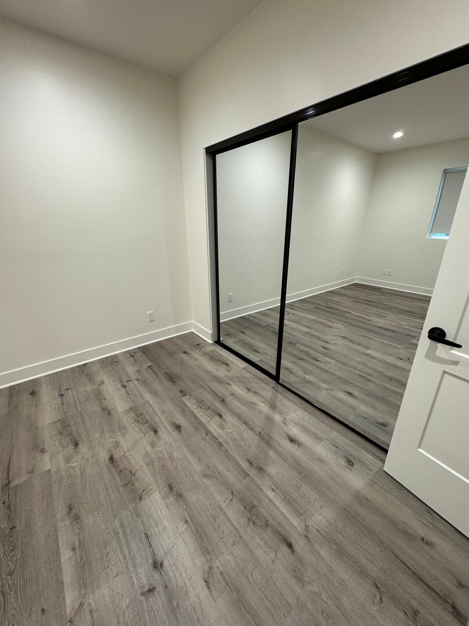 Building Photo - 3853 Inglewood Blvd