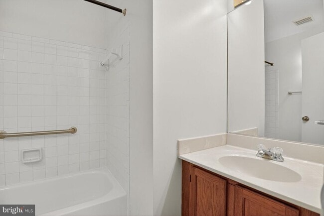 Building Photo - 4257 Sleepy Lake Dr