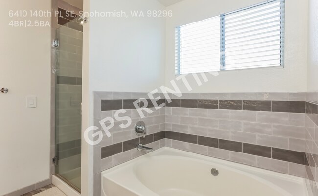 Building Photo - 6410 140th Pl SE