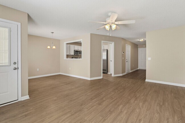 Building Photo - Townhome in Villages at Towne Park