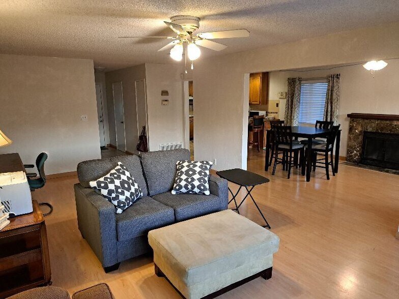 living room with furniture. furniture not included. refer to image of living room with no furniture - 5517 Fiesta Rd