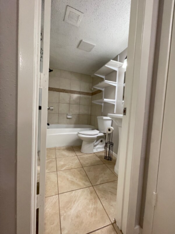 Building Photo - 12212 Copper Tree Pvt Ln