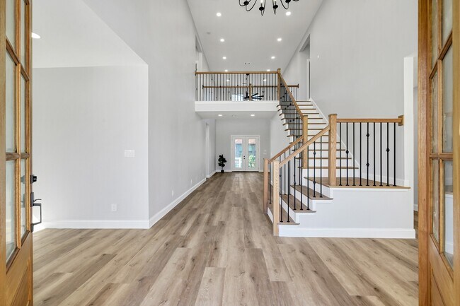 Building Photo - 49 Winterhaven Ln