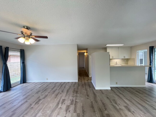 Building Photo - 282 Lunalilo Home Rd