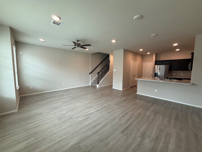 Building Photo - 15850 Perthshire Creek Dr