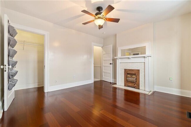 Building Photo - 414 Fisk St