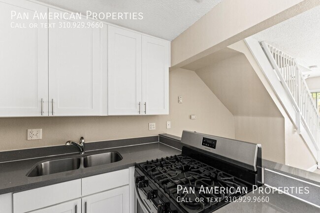 Building Photo - 8133 McFadden-02