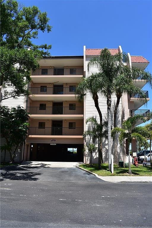 Primary Photo - 2700 Bayshore Blvd