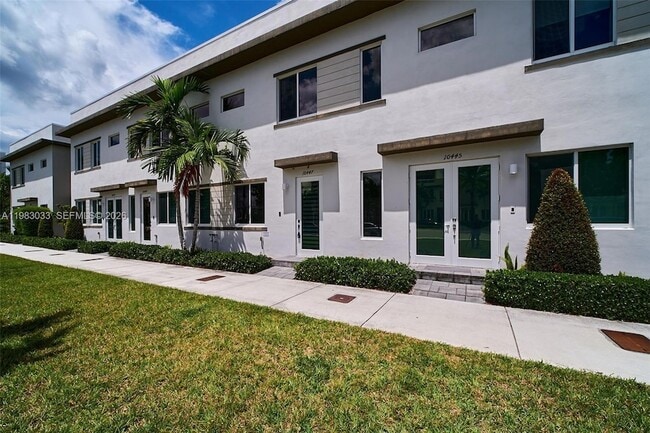 Building Photo - 10447 NW 66th St