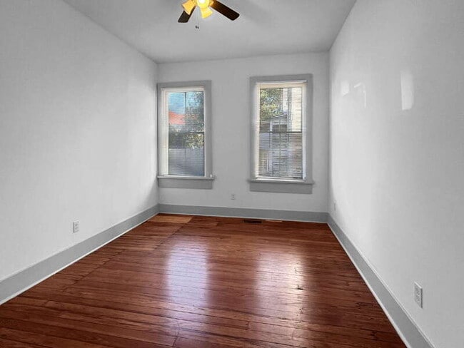 Building Photo - 310 W 42nd St