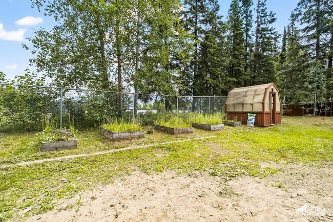 Building Photo - Towne East Single Family Home
