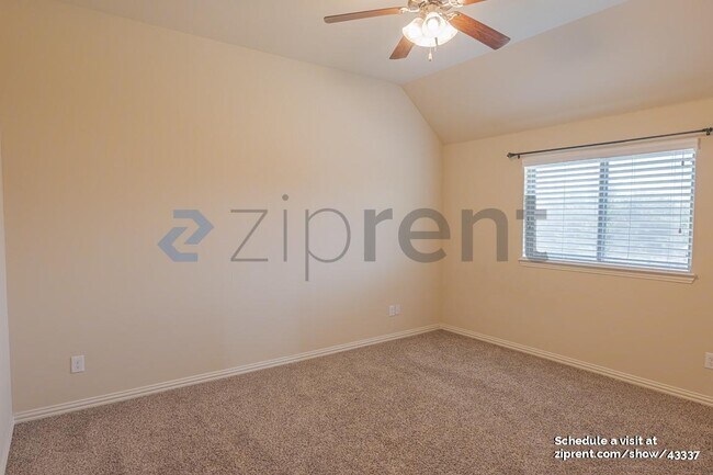 Building Photo - 232 Whitewing Ln
