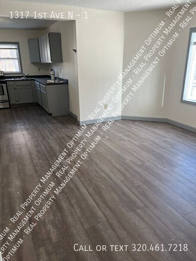 Building Photo - 1317 1st Ave N