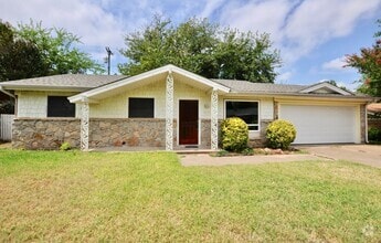 Building Photo - COMING SOON! FOR LEASE! Nice Remodeled - 3...