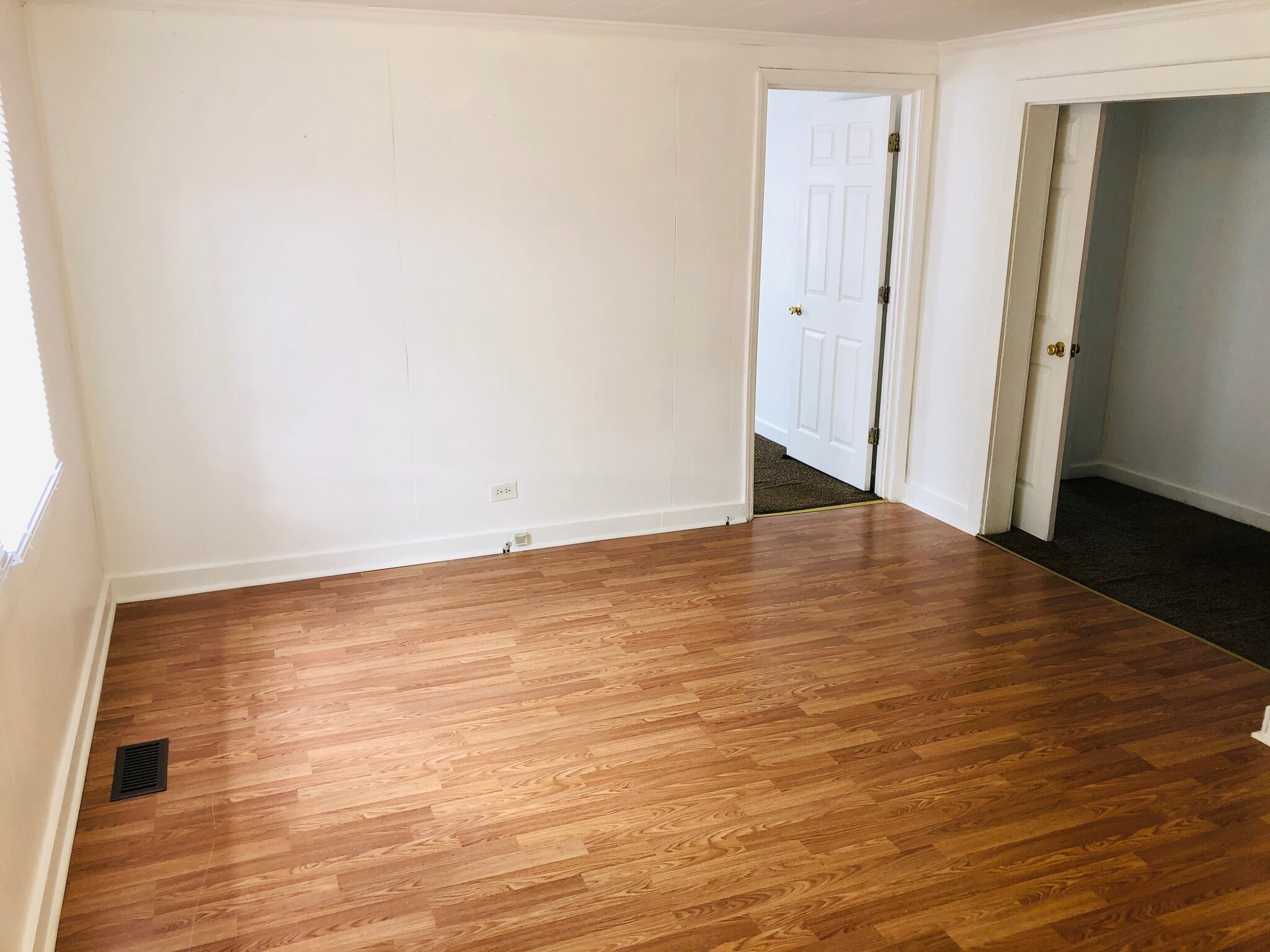 Building Photo - 112 S New St