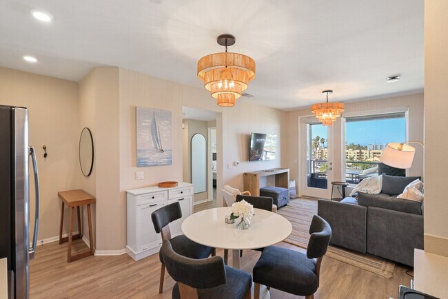 Building Photo - 4325 Ohio St