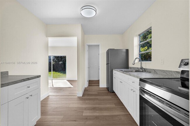 Building Photo - 130 NW 48th St