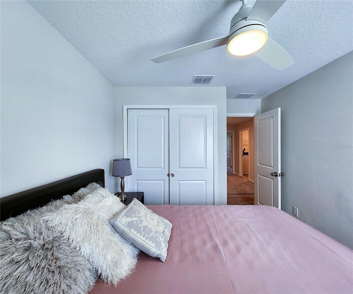 Building Photo - 17015 Coral Key Dr