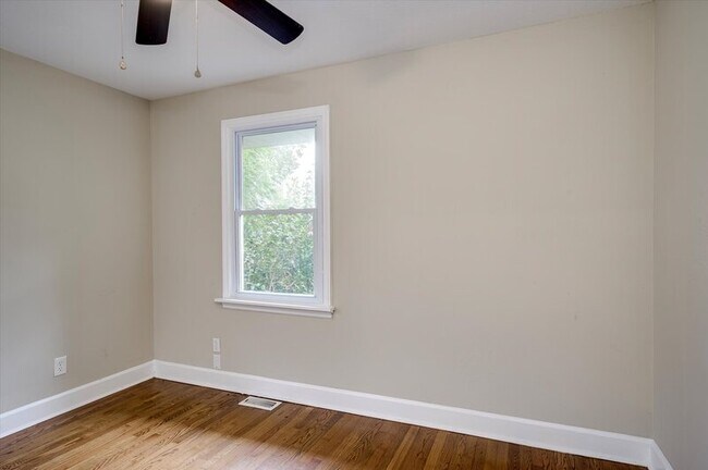 Building Photo - 116 Kirby Dr