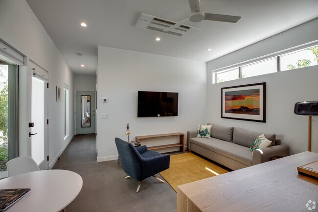 Building Photo - 4714 N 14th Ave