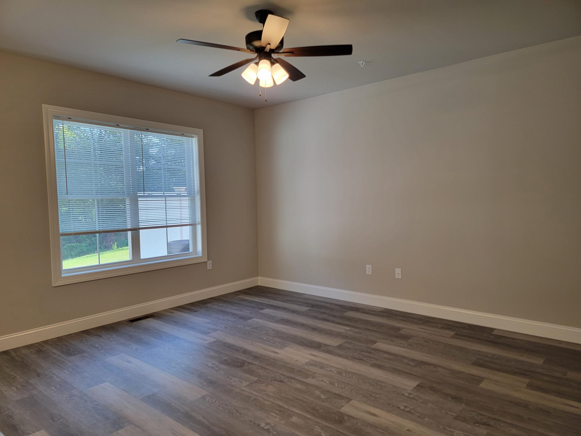 Building Photo - 205 Sage Blvd