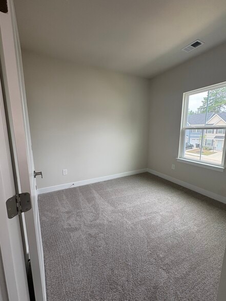 Building Photo - 501 Old Lime Pl