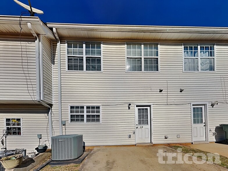 Building Photo - 128 Hawkeye Ln NW