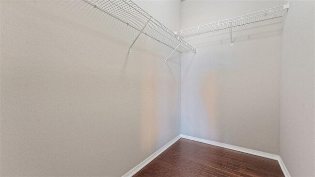 Building Photo - 4600 W Colfax Loop