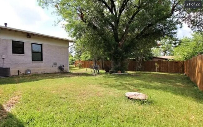 Building Photo - 334 Senova Dr