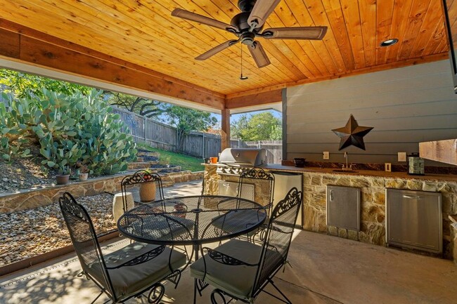 Building Photo - 10701 Leafwood Ln