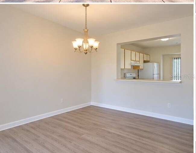 Building Photo - 2154 Cypress Bay Blvd