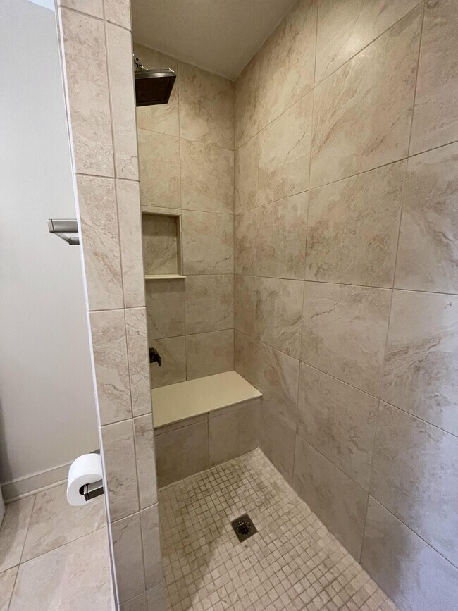 Building Photo - 199 S 5th St