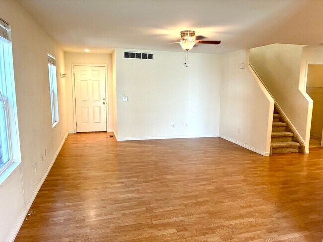 Building Photo - 3 Bedroom, 2.5 Bath Townhome with 2 Car Attached Garage in Northwest Loveland, CO - 2 Weeks Free ...