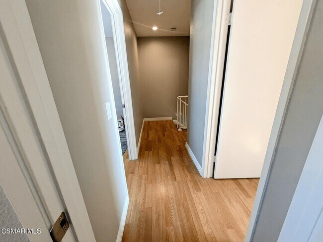 Building Photo - 28713 Conejo View Dr