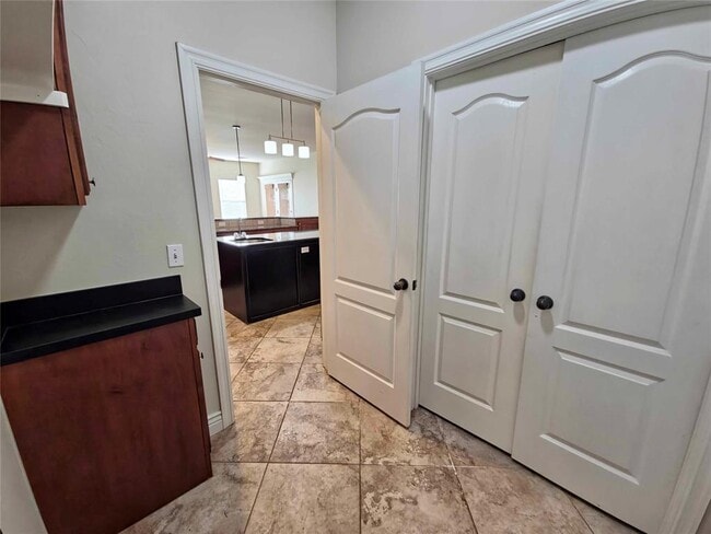 Building Photo - 16008 Bravado Pl