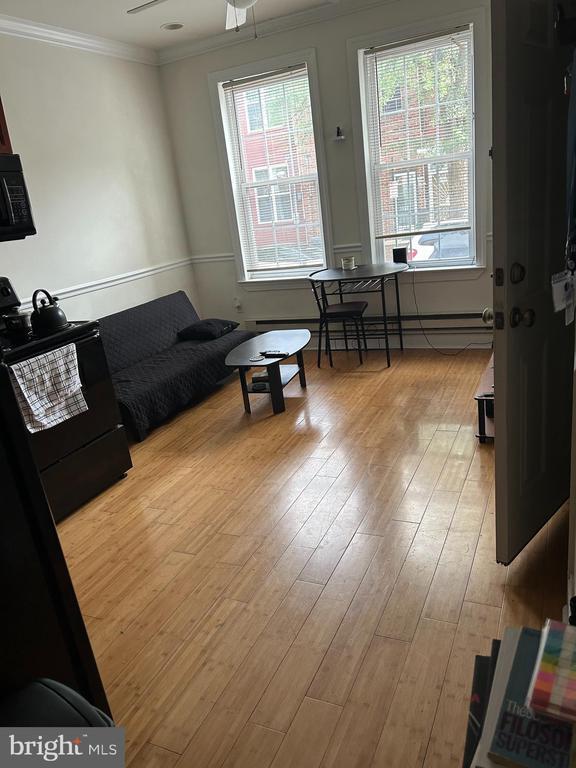 Building Photo - 2233 Reed St