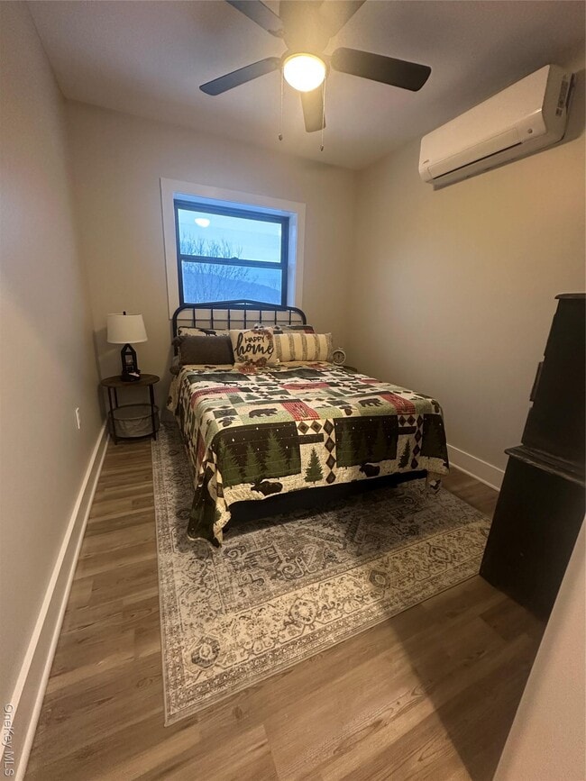 Building Photo - 161 Hazel Rd