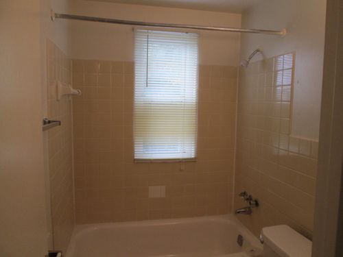 Building Photo - 1114 Chisholm Cir