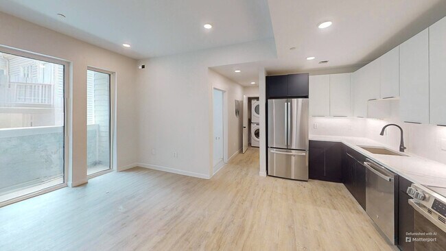 Building Photo - 24 Mt Pleasant St