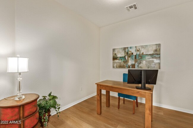 Building Photo - Grayhawk Remodeled Condo